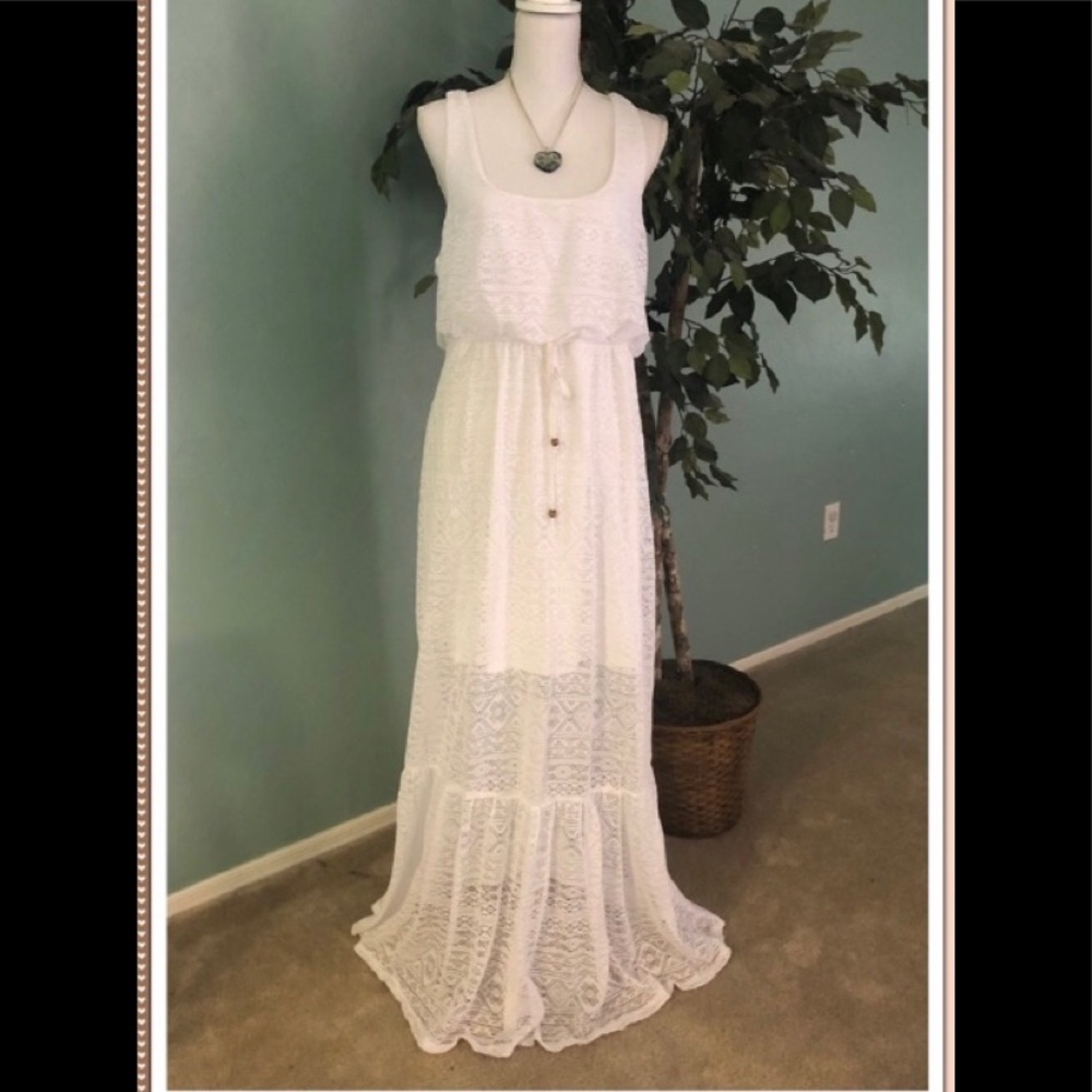 Maurice’s white lace maxi dress